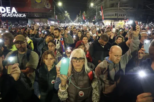 15int-serbia-protest-wlfb-articleLarge-1.webp