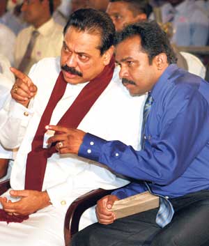 mahinda-and-karuna1.jpg